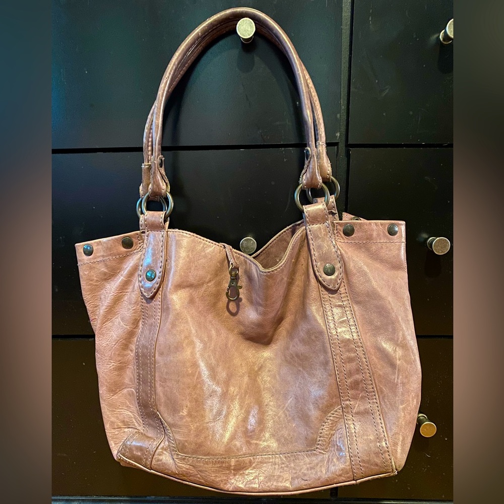 FRYE&co Lilac distressed leather Melissa tote bag